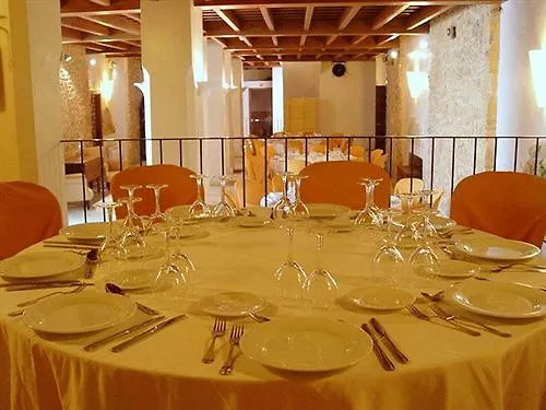 Hospederia Del Monasterio Hotel Osuna